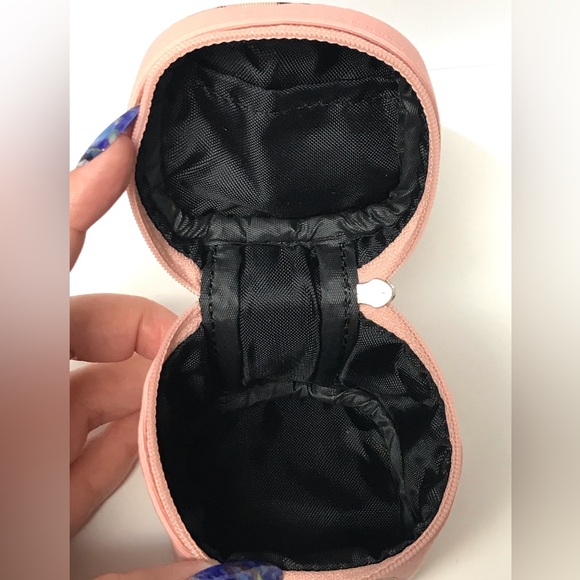 Burberry Mini Case/Pouch 😍👛
